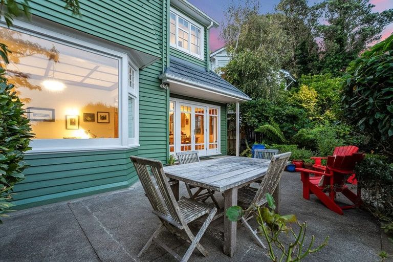 Photo of property in 131 Upland Road, Kelburn, Wellington, 6012