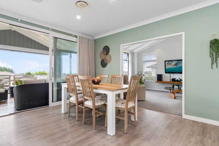 Photo of property in 5 Damien Place, Ohauiti, Tauranga, 3112