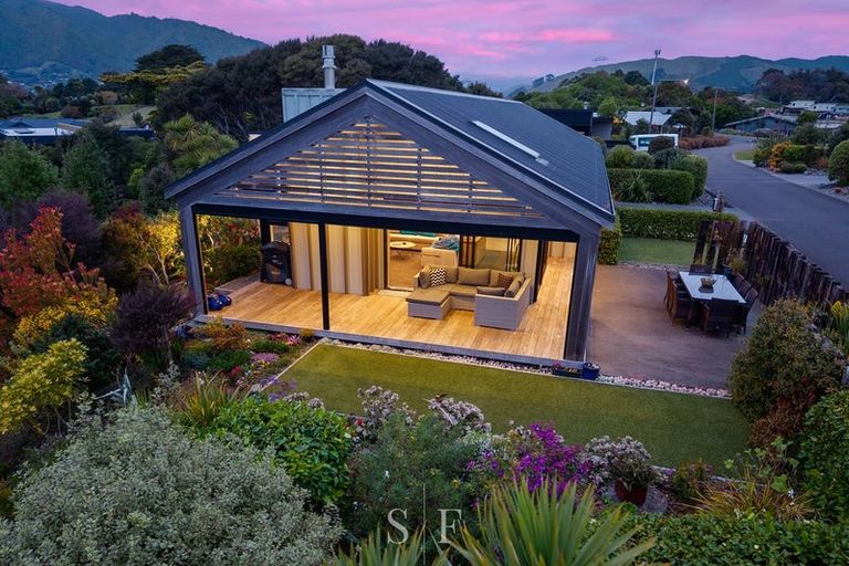 Photo of property in 14 Ferndale Drive, Waikanae, 5036