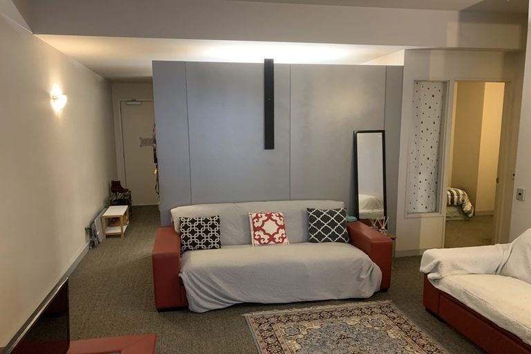 Photo of property in Gerondis Bldg Apartments, 211/60 Willis Street, Wellington Central, Wellington, 6011