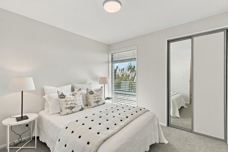 Photo of property in 11 Stronsay Lane, Hillsborough, Christchurch, 8022