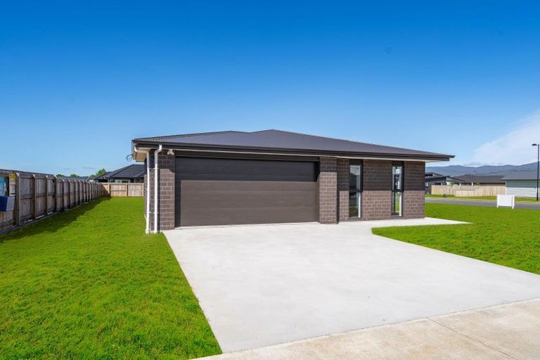 Photo of property in 5 Fantail Avenue, Carterton, 5713