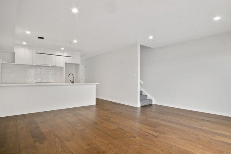 Photo of property in 18 Voyager Drive, Gulf Harbour, Whangaparaoa, 0930