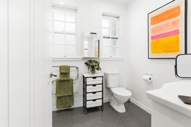 Photo of property in 53 Ravenswood Road, Saint Clair, Dunedin, 9012