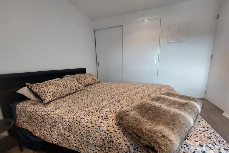 Photo of property in 504/1 Buscomb Avenue, Henderson, Auckland, 0610