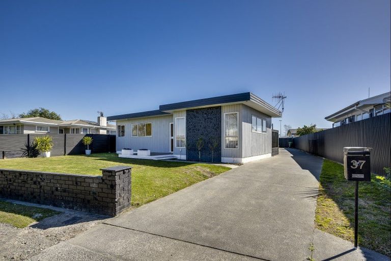 Photo of property in 37 Norwich Crescent, Tamatea, Napier, 4112