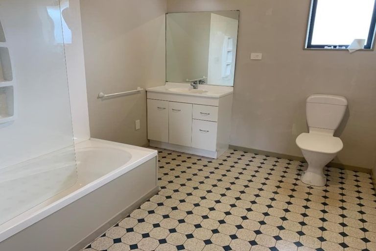 Photo of property in 177 Old Farm Road, Hamilton East, Hamilton, 3216