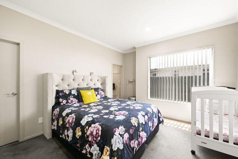 Photo of property in 31 Mickelson Avenue, Rototuna, Hamilton, 3210