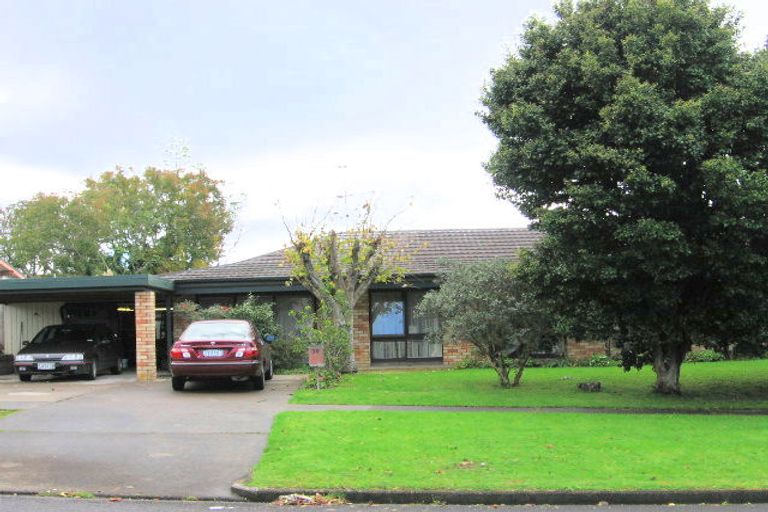 Photo of property in 36 Fratley Avenue, Farm Cove, Auckland, 2012