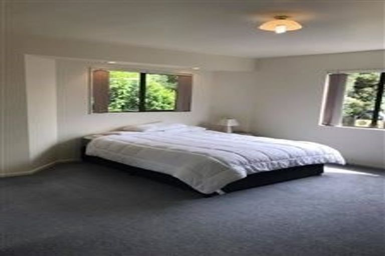 Photo of property in 141 Kahu Road, Paremata, Porirua, 5024