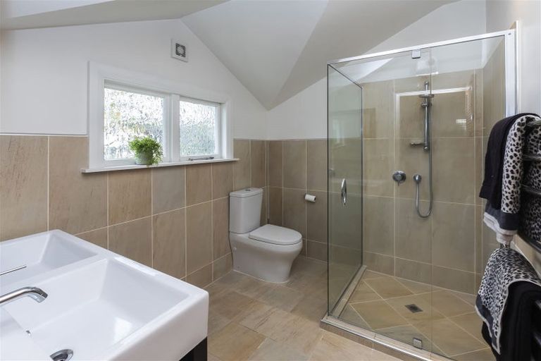 Photo of property in 36 Leinster Road, Merivale, Christchurch, 8014