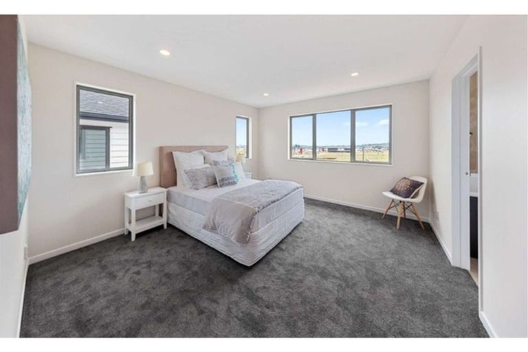 Photo of property in 29 Carrickdawson Drive, Flat Bush, Auckland, 2019