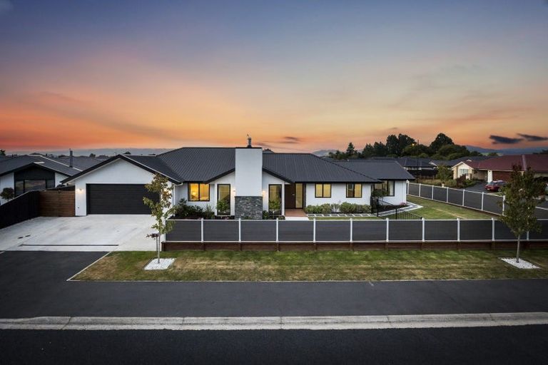 Photo of property in 1 Glenimrie Close, Mosgiel, 9024