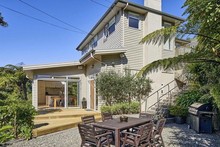 Photo of property in 12 Muri Road, Pukerua Bay, 5026