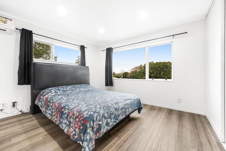 Photo of property in 1/12 Marbeth Court, Botany Downs, Auckland, 2010