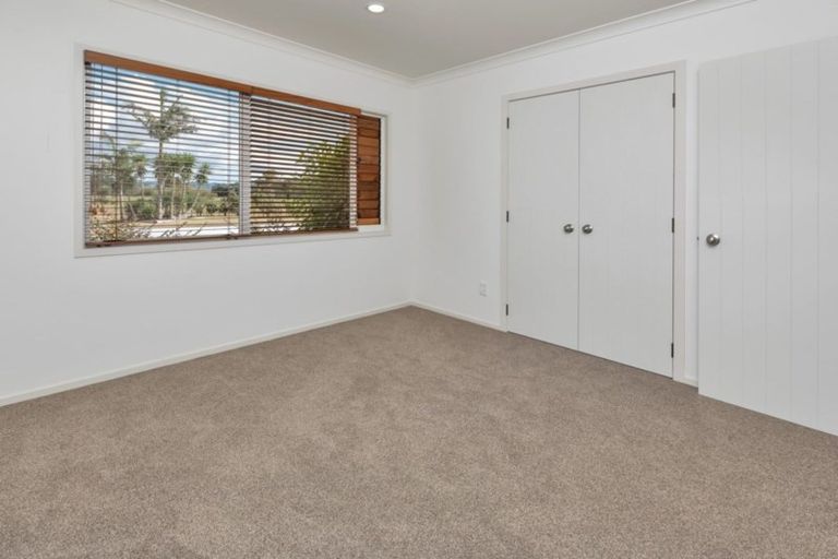 Photo of property in 93 Uretiti Road, Waipu, 0582