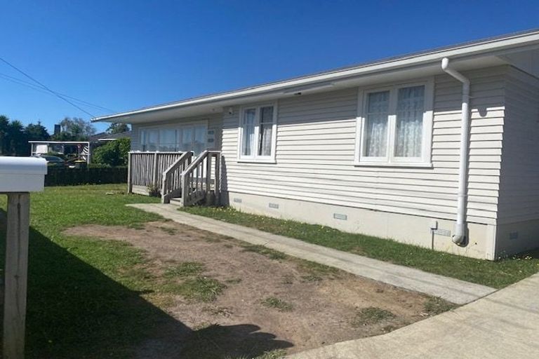 Photo of property in 53a Rollerson Street, Papakura, 2110