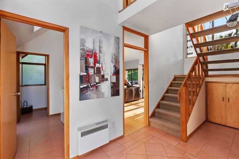 Photo of property in 1/18 Rossmore Terrace, Murrays Bay, Auckland, 0630