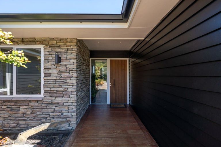 Photo of property in 34 Locheagles Rise, Kinloch, Taupo, 3377