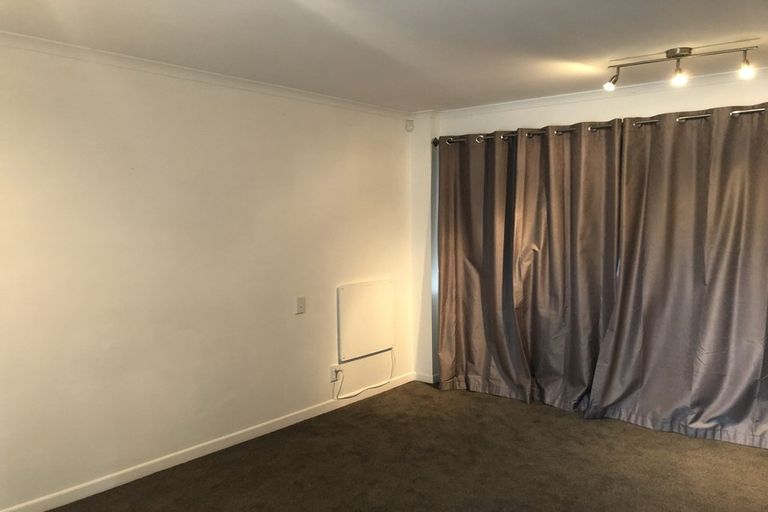 Photo of property in 83b Sale Street, Cockle Bay, Auckland, 2014