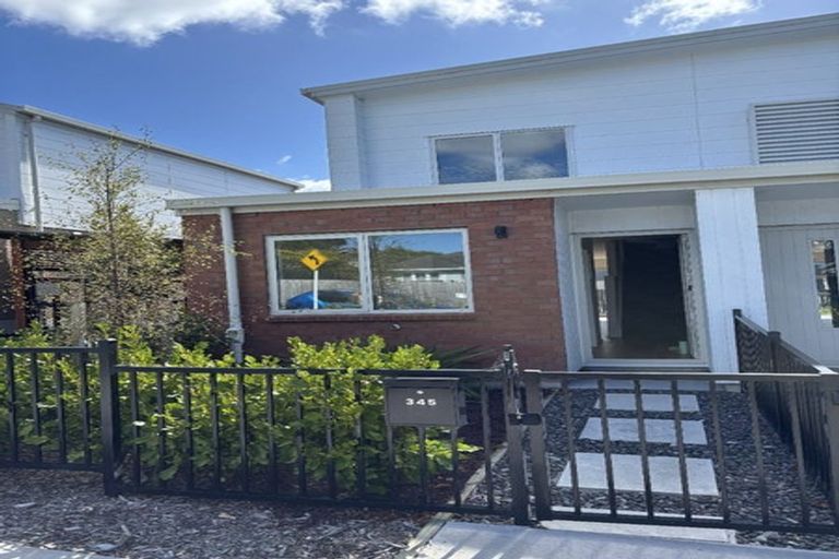 Photo of property in 339 Glengarry Road, Glen Eden, Auckland, 0602