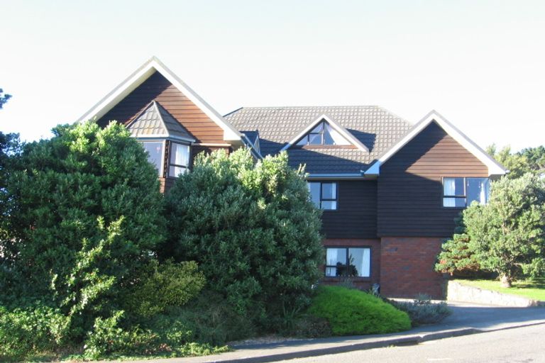 Photo of property in 3 Ronald Woolf Place, Churton Park, Wellington, 6037