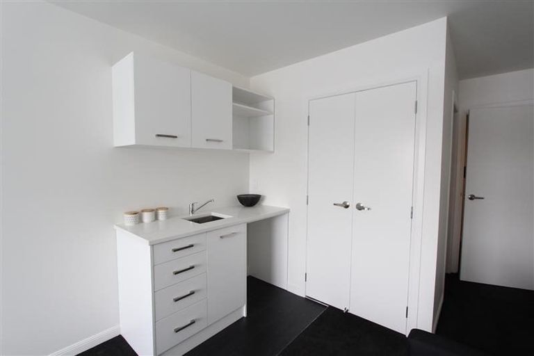 Photo of property in 2/5 Edgecumbe Street, Whitiora, Hamilton, 3200