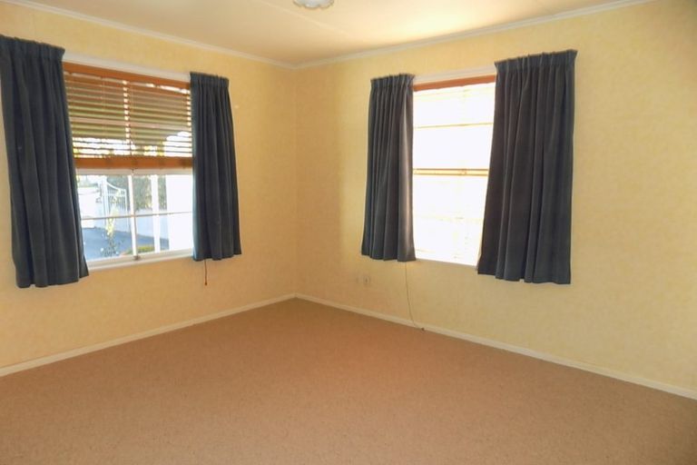 Photo of property in 711 Ballantyne Street, Frimley, Hastings, 4120