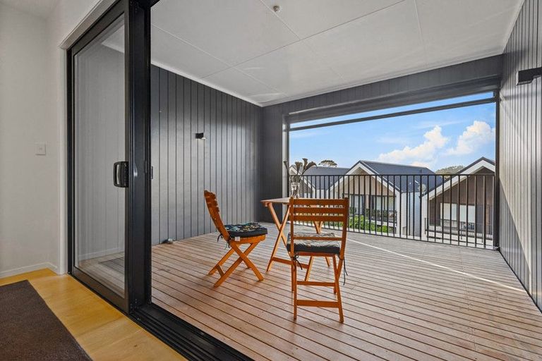 Photo of property in 86 Rangihina Road, Hobsonville, Auckland, 0616