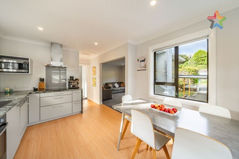 Photo of property in 21 Bledisloe Crescent, Wainuiomata, Lower Hutt, 5014