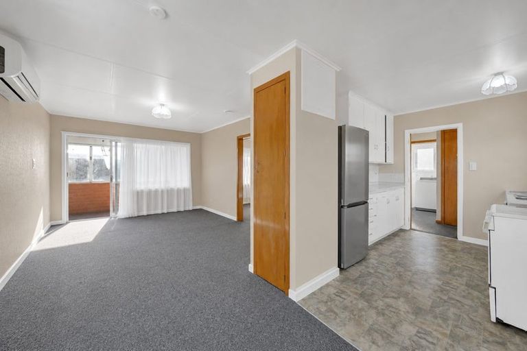 Photo of property in 42 Egmont Street, Hawera, 4610