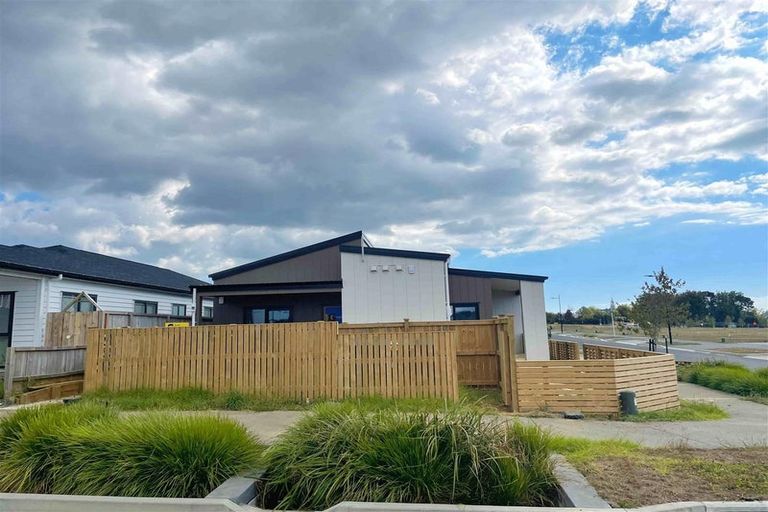Photo of property in 24 Kiritau Road, Karaka, 2578