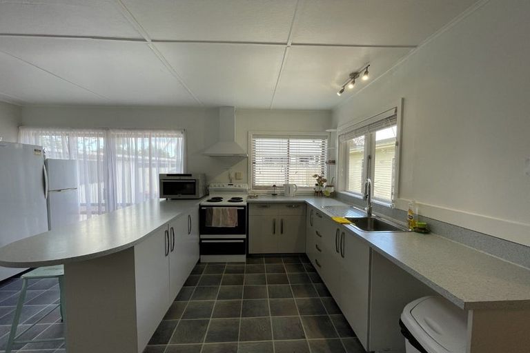 Photo of property in 117 Taradale Road, Onekawa, Napier, 4110