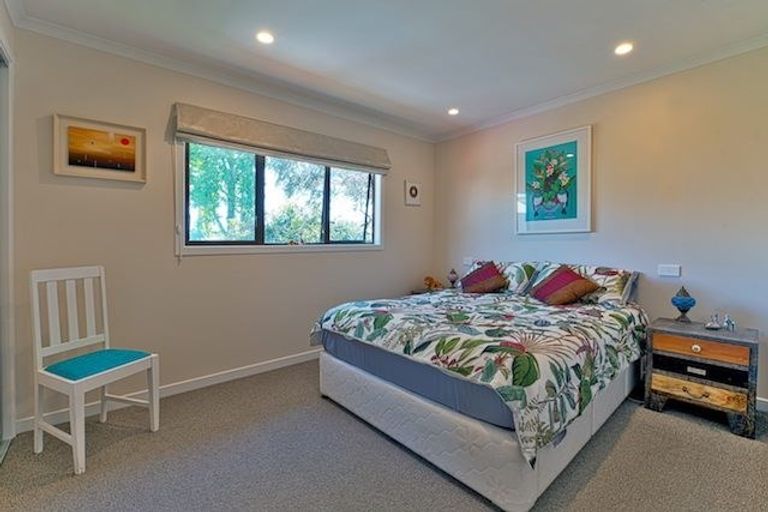 Photo of property in 114 Harold Holt Avenue, Pirimai, Napier, 4112