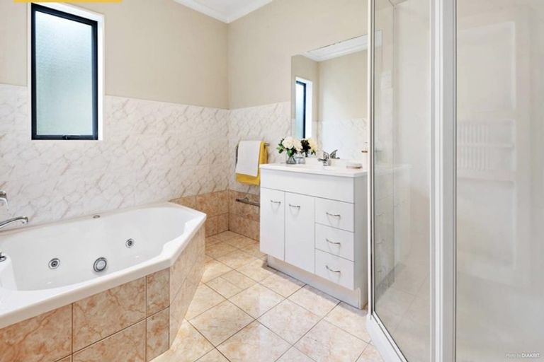 Photo of property in 19 Carnelian Court, Westgate, Auckland, 0614