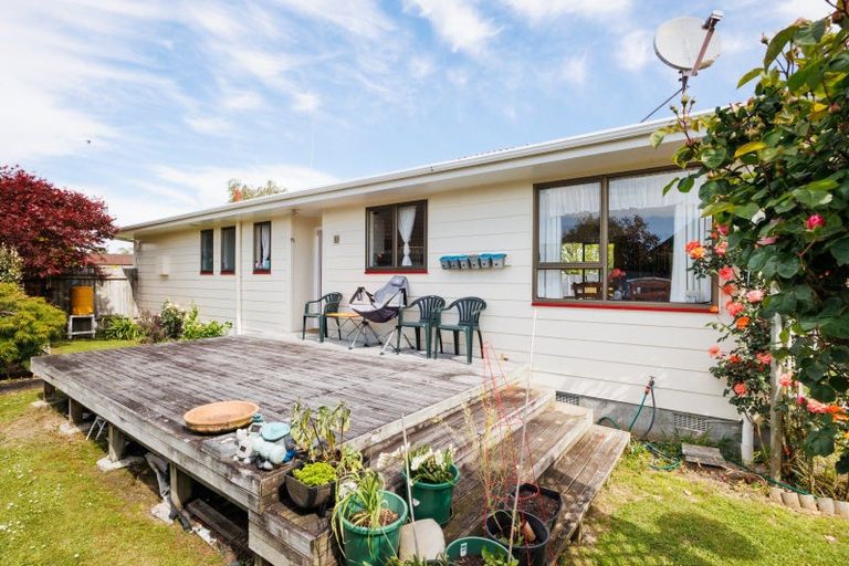 Photo of property in 11 Jupiter Street, Milson, Palmerston North, 4414