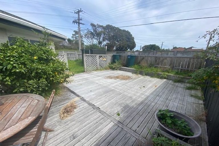 Photo of property in 35 Raumati Road, Raumati Beach, Paraparaumu, 5032