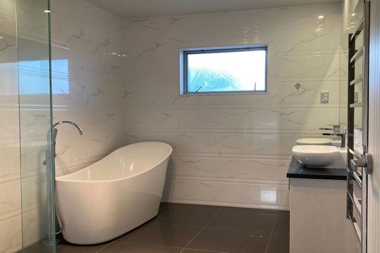 Photo of property in 1 Syrah Crescent, Ranui, Auckland, 0612