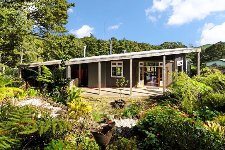 Photo of property in 397b Tauraroa Road, Maungakaramea, Whangarei, 0178