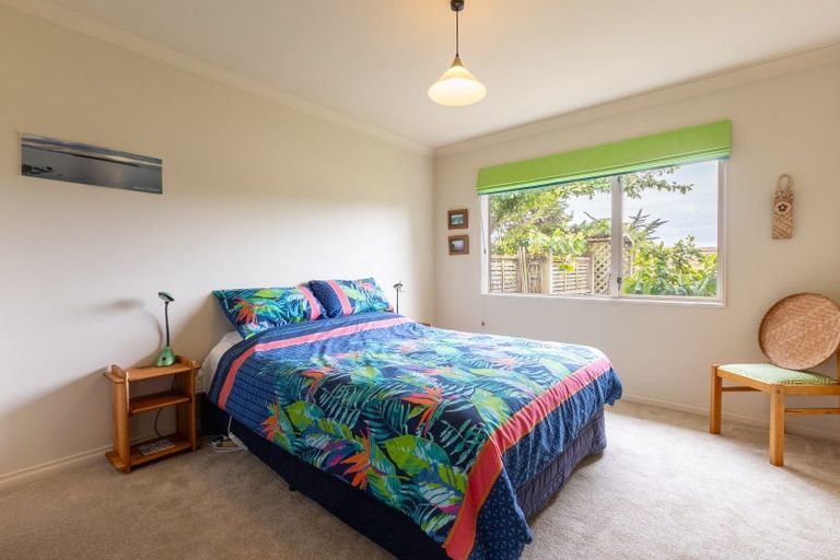 Photo of property in 29 Avion Terrace, Raumati Beach, Paraparaumu, 5032