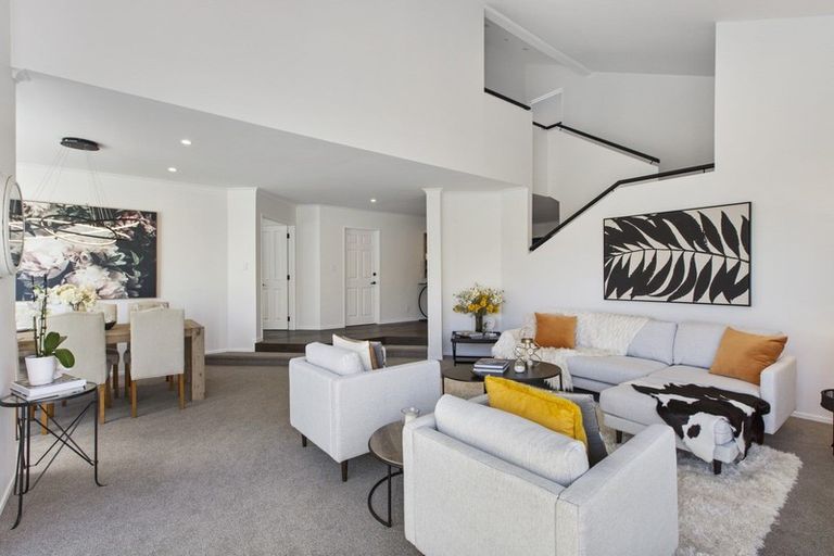 Photo of property in 6 Thirlmere Rise, Northpark, Auckland, 2013