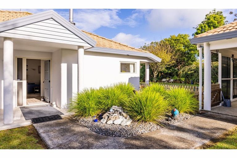 Photo of property in 59 Kendall Road, Kerikeri, 0230