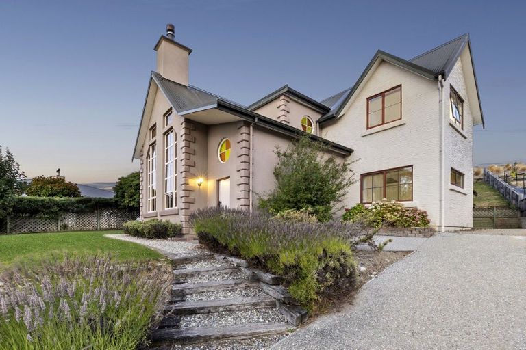 Photo of property in 22 Penrith Park Drive, Wanaka, 9305