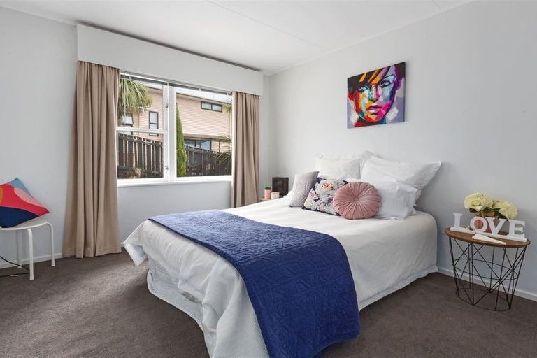 Photo of property in 129 Conclusion Street, Ascot Park, Porirua, 5024