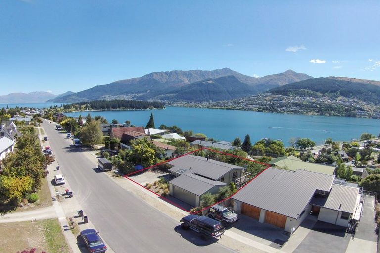 Photo of property in 54 Oregon Drive, Kelvin Heights, Queenstown, 9300
