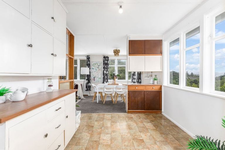 Photo of property in 8 Ngahue Crescent, Elsdon, Porirua, 5022