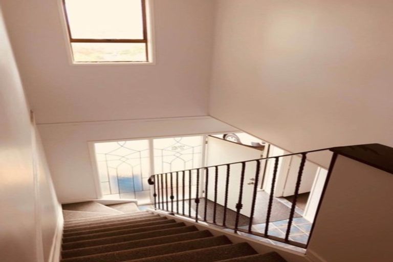 Photo of property in 78 Weatherly Road, Torbay, Auckland, 0630