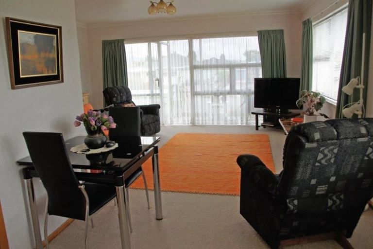 Photo of property in 38 York Street, Levin, 5510