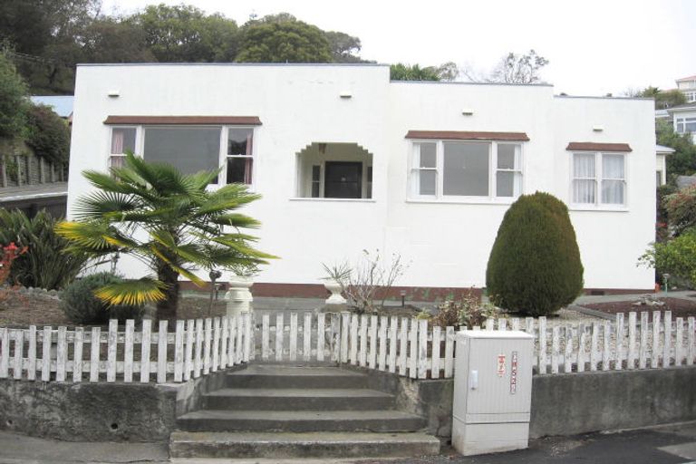Photo of property in 1a Goldsmith Terrace, Hospital Hill, Napier, 4110