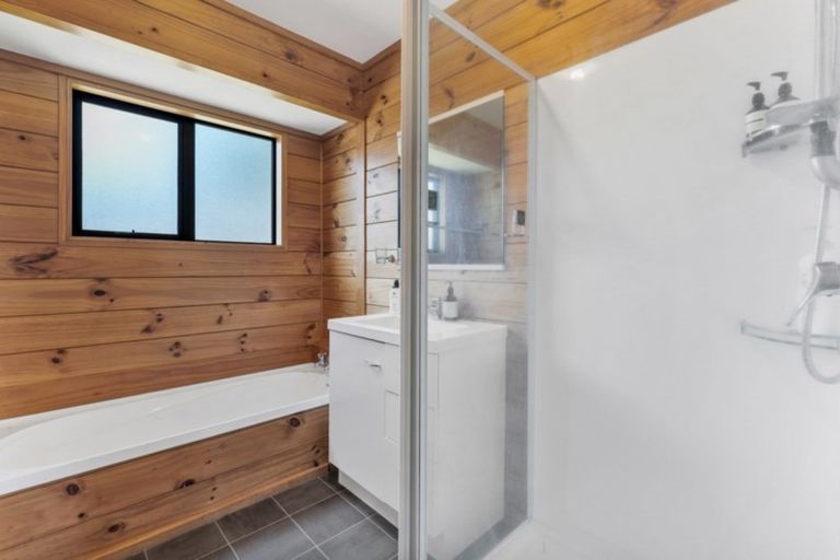 Photo of property in 110a Porchester Road, Papakura, 2110